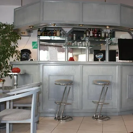 Casa Moho - Hotell Juan-les-Pins